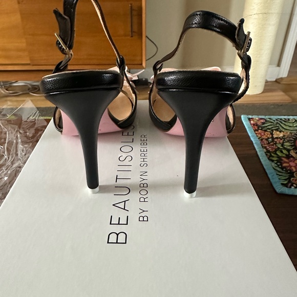 Black pumps with pink satin now - Picture 3 of 4